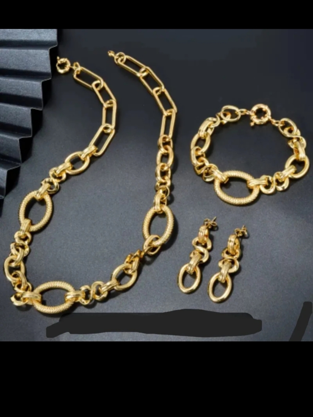 S116   Awesome Goldtone Link Necklace, Bracelet, Earrings Set.Chunky, Stunning,